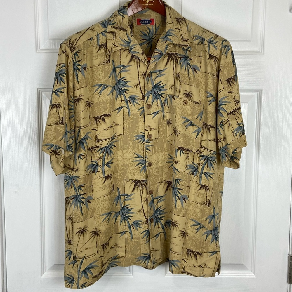 Designs Hawaiian Short Sleeve Button Down Shirt 100% Silk Men’s L